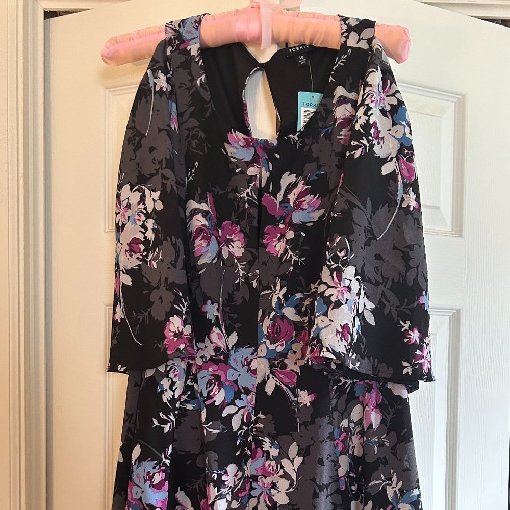 NWT Black floral Torrid knee length size 18 dress with short sleeves